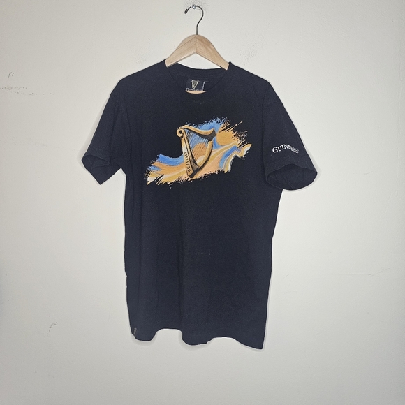 Guinness Harp Graphic Tee T-Shirt Made in Ireland Size Medium - Picture 7 of 9